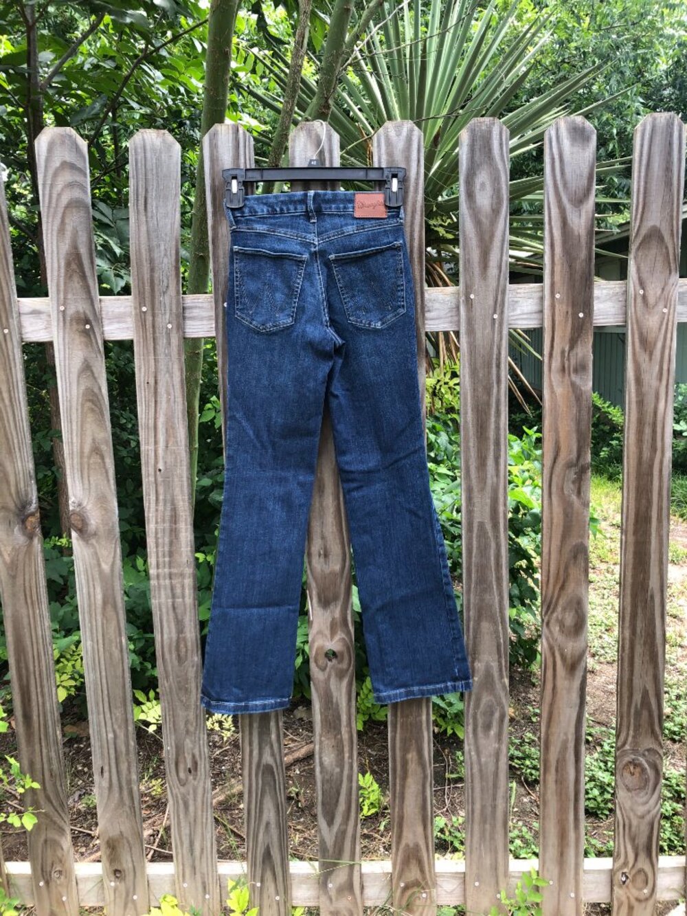 Wrangler Bespoke Boot Denim Girls/Big Girls Jeans, Size 26x32 - Picture 11 of 12